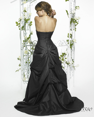 b5-bridesbeauties.jpg